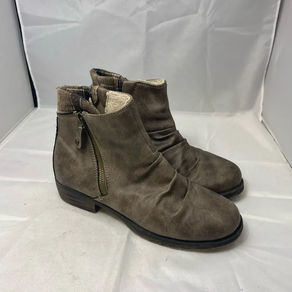 Sporto Women's Honor Water Resistant Bootie Size 6